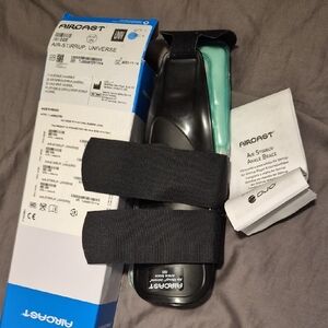 Aircast Ankle Brace in Black